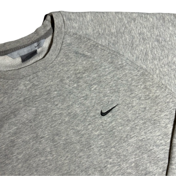 Vintage Y2K Nike Crewneck Sweatshirt - Picture 2 of 3